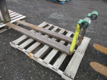 60'' FORKLIFT/TELEHANDLER FORKS W/ 2 3/8'' HOLES