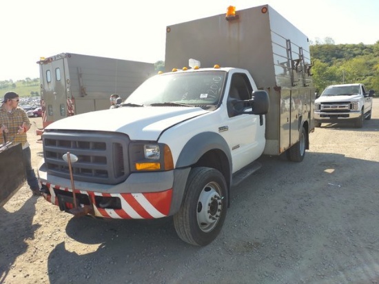 2005 FORD F450 SD XL READIN