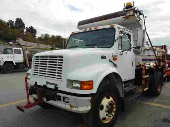 2000 INTERN 4900 READING U-24-