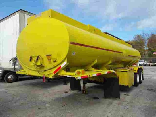 1979 FRUHAF OIL STORAGE TRAILE