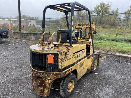0 CATERP FORK LIFT