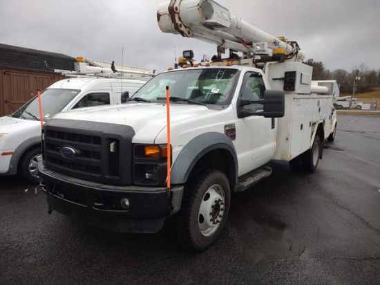 2008 FORD F550 XL ALTEC BUCK
