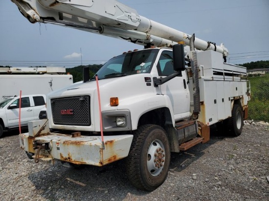 2006 GMC C8500 4X4 ALTEC AM855 BUCKET