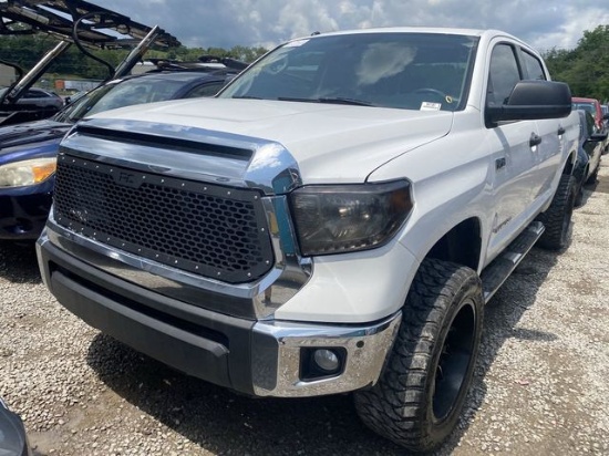 2016 Toyota Tundra Truck SR5