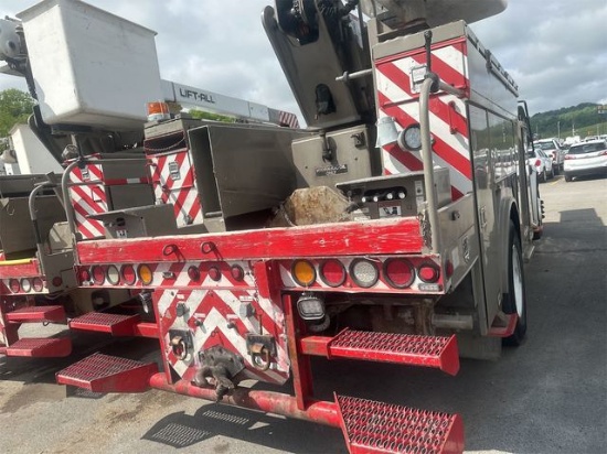 2007 Freightliner M2 4X2 LIFT-ALL LOM10-55-2MS