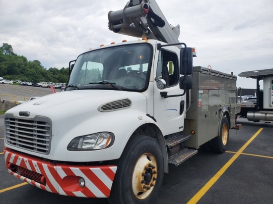 2007 Freightliner M2 4X2 ALTEC TA40