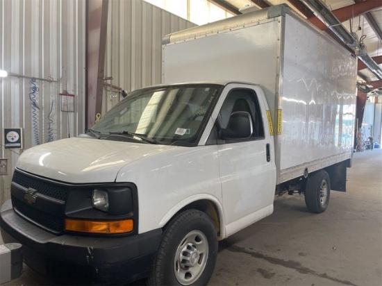 2017 Chevrolet Express Commercial Cutaway 3500 Van 139"