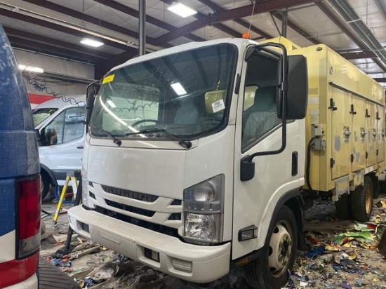 2018 Isuzu Commercial null