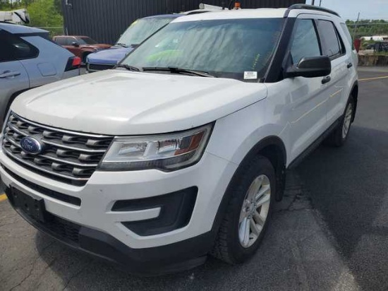 2016 Ford Explorer Base