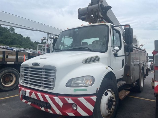 2006 Freightliner M2 ALTEC TA37M BUCKET