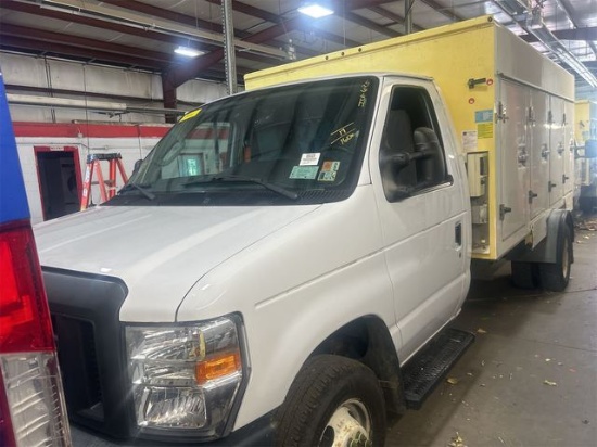 2017 Ford E-Series Cutaway E-450 DRW 176" WB