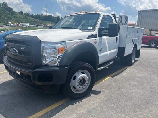 2016 Ford F-550 Chassis XL