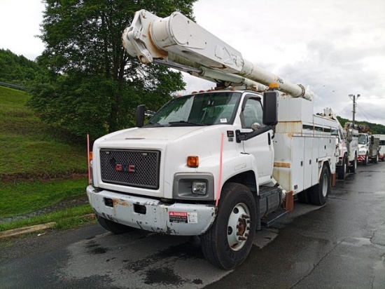 2008 GMC C8500 4X2 REG CAB ALTEC AM50
