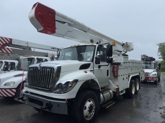 2011 International 7400 6X4 ALTEC AA55E BUCKET