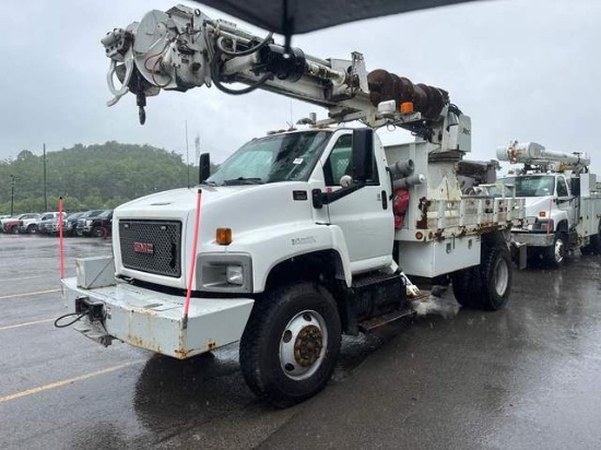 2006 GMC C8500 ALTEC DM45B DIGGER