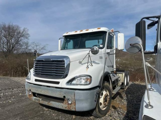 2008 Freightliner COLUMBIA 120 6X4 SEMI TRACTOR