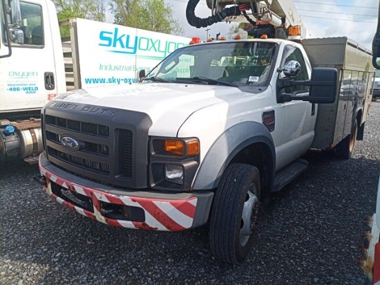 2008 Ford F550 4X4 REG CAB ALTEC AT37G