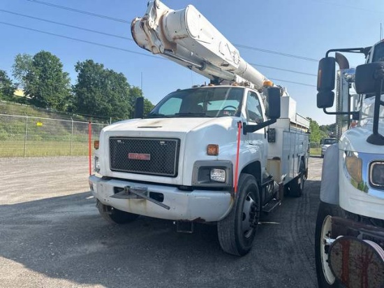 2008 GMC C8500 4X2 ALTEC AM650