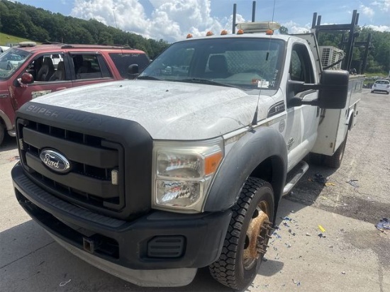 2011 Ford F-550 Chassis XL