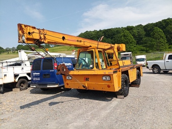1982 BMC RTR80-3A YARD CRANE