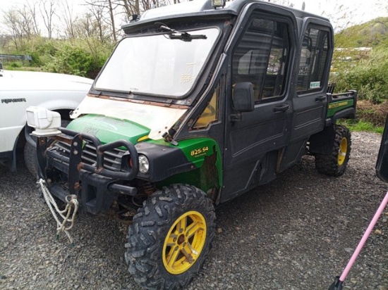 2017 John Deere 8251S4 4X4 UTILITY VEHICLE