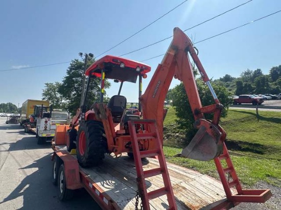 2005 Kubota L39 BACKHOE