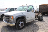 2000 Chevrolet 3500HD Cab / Chassis 1 Ton Truck