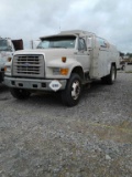 1995 Ford F700 S/A Fuel Truck