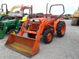 Kubota L2500 4x4 Tractor w/ Loader