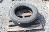 (1) 255/70R22.5 Truck Tire
