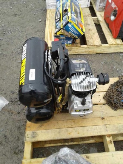 Central Pneumatic 125psi  Air Compressor