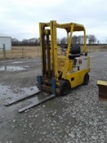 Clark C40B 4000lb Forklift