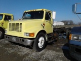 1993 International 4900 S/A Cab & Chassis Truck