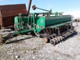Great Plains Solid Stand 30' Folding Grain Drill
