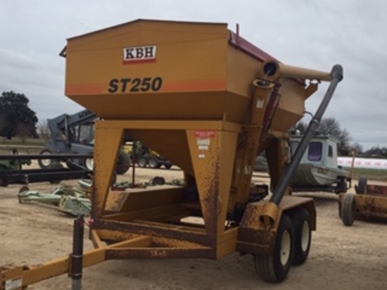 KBH ST250 T/A Pull Type Seed Tender Trailer