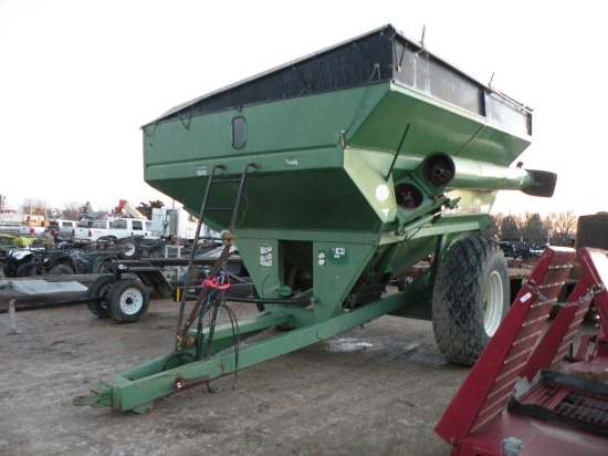 Brent GC772 Pull Type Grain Cart