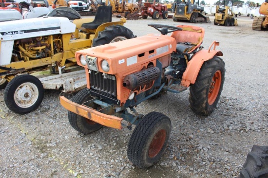 Kubota B6100E Compact Tractor