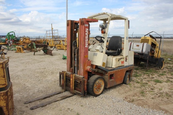 Nissan 50 Warehouse Forklift