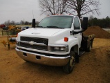 2003 Chevrolet C4500 S/A Flatbed Truck