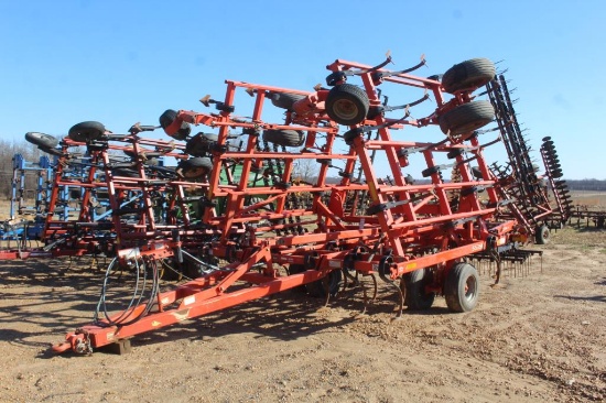 2014 Kuhn Krause 5635 28' Pull Type Cultivator