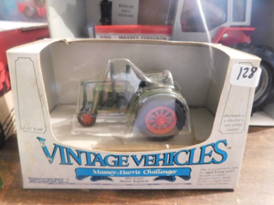 ERTL MASSY HARRIS CHALENGER 1/43 W/BOX