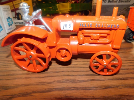 ALLIS CHALMERS TRACTOR