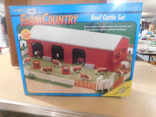 ERTL FARM COUNTRY BEEF CATTLE SET 65 PCS