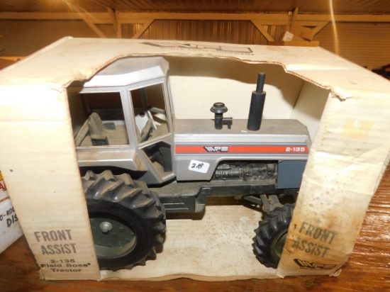 WHITE FARM 2-135 FIELD BOSS TRACTOR 1/16 W/ BOX
