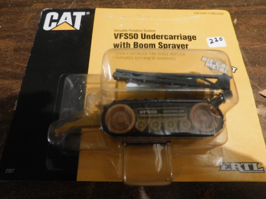 CAT VF 550 UNDER CARRIAGE W/ BOOM SPRAYER 1/64