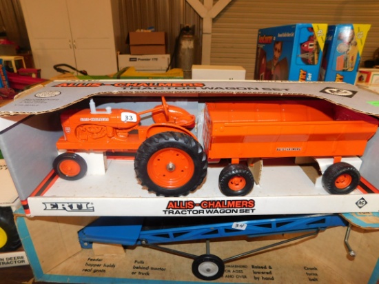 ERTL ALLIS CHALMERS TRACTOR WAGON SET 1/16 W/BOX