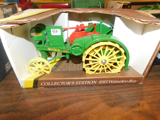 ERTL JOHN DEERE 1915 MOD R WATERLOO BOY 1/16 W/ BOX (COLLECTOR EDITION