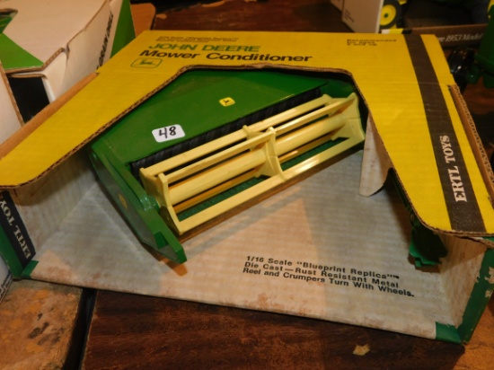 ERTL JOHN DEERE MOWER CONDITIONER 1/16 W/ BOX