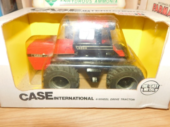 ERTL CASE INTERNATIONAL 4894 TRACTOR 4 WHEEL DRIVE W/ BOX