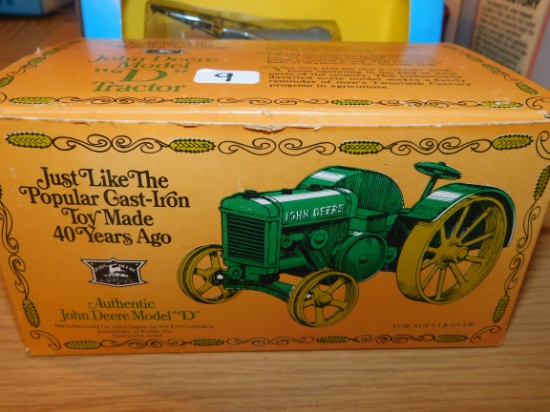 1923 JOHN DEERE MODEL D W/ BOX